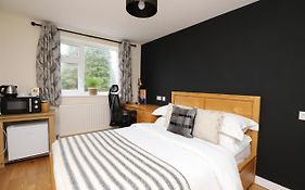Luxurious Double Bedroom, Ensuite With Free Wifi.
